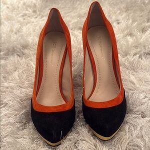 BCBGMAXAZRIA Women's Black and Orange Heels size 8.5